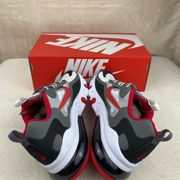 Nike Air Max 270 React Black University Red Grey - Picture 5 of 6